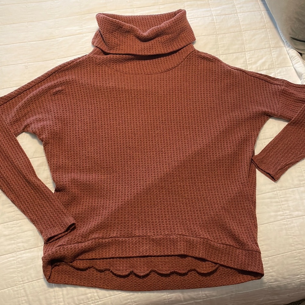 Oversized turtleneck sweater open back
